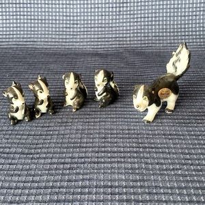 Vintage / Antique Hi Style by Bridge Miniature Skunk Family (5 pcs)